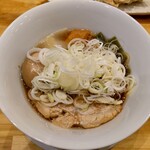 生わんたんらぁめん専門店 赤黄緑 - 