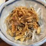 Rikyuu An - ずわい蟹と大根のサラダ　(正式名称は失念)
                        お揚げや、揚げ蕎麦？などが入って食感が面白い