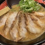 麺富 天洋 - このチャーシュー最高！入りすぎでしょ