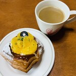 Boulangerie RURAL - サンフルーツのデニッシュ　380円