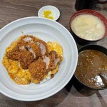 Ippekoppe - ひれかつ丼、カレールー単品