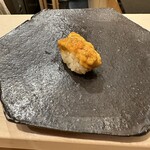 鮨 みやした - 紫ウニ