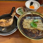 Menya Toraiwa - GW限定☆まるごと１本チキンラーメン醤油ブラック仕立て　1,300円也