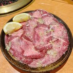 ホルモン焼肉 富や - 