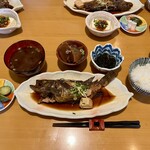 おもてなしふく井 - 煮魚定食¥1200