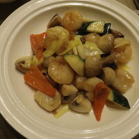 倶楽湾 - ホタテ、海老炒め