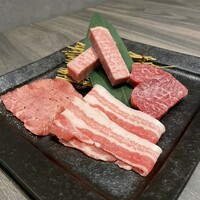 近江うし焼肉 にくTATSU 日本橋室町店 - 塩もの　4種