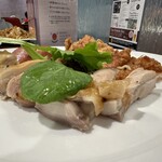 神戸クック ワールドビュッフェ - 鶏もも肉のロースト