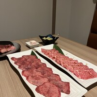 近江うし 焼肉 にくTATSU 青山本店 - 
