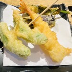 日本橋天丼 一心 - 料理写真:天ぷら（海老・なす・ししとう・明日葉）