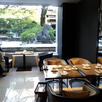 チリエージョ - 明るい店内
