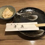 鳥やき串英 - お通し（ジャガイモ明太）330円