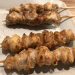 鳥やき串英 - ぼんじりとせせり　1本180円