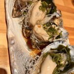 豪快立ち寿司 - 生牡蠣