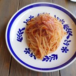 アルモニーア - ポークハムとトマトソーススパゲッティ