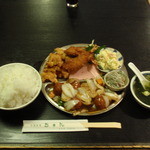 Chuugokuryourichun - 定食です。ごはんは別料金で大盛にしました。