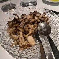 TWO ROOMS - つけあわせはボリューミーで美味しくてお値段もかわいい