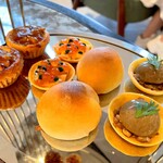 Four Seasons Hotel Hong Kong  - 