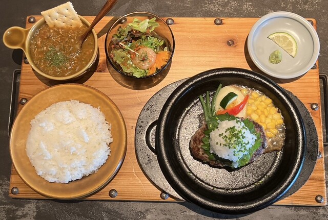 ハンバーグ SUN （サン） - 小森江/ハンバーグ | 食べログ