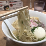 金目鯛らぁ麺 鳳仙花 - メン