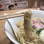 金目鯛らぁ麺 鳳仙花 - 穂先メンマ