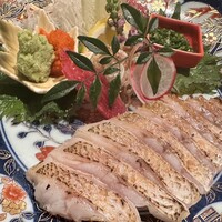 対馬のどぐろとイカ活き造り 博多 魚蔵 都ホテル店 - のどぐろ刺し