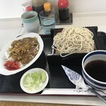 Sakamoto - サービスメニュー（もりそばとカレーライスのセット700円）