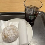 Starbucks coffee  - アイスコーヒー、マラサダ・メロンクリーム