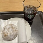 スターバックスコーヒー  - アイスコーヒー、マラサダ・メロンクリーム