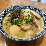 Menya Saichi - ツレの佐市麺（全部載せ）