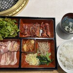 Yakiniku Sanzenri - 満腹ランチ　上から