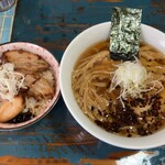 自家製麺 カミカゼ - 料理写真: