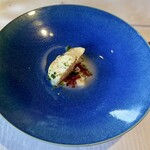 RIAS by Kokotxa - 本日のお魚　ドノスティア風
                      この日は「ニベ」というお魚で、やや淡白な白身魚でしたが、赤ワインビネガーやニンニクで作ったソースと相まってとても美味しかったです！