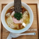 飯田商店 - 器や箸など随所に拘り。隙がない。