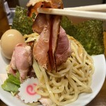 馳走麺 狸穴 - 薄切りチャーシュー