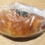 レトロベーカリーふく福 - あんバターパン 190円
