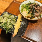 本格手打 いわしや - 肉うどんぶっかけ(冷)海老天、春菊天ぷら