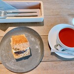 RIBBON'S CAFE - 