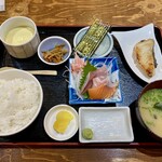 お食事処 海心 - 朝定 800円