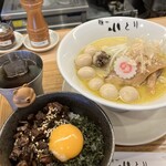 麺や 小とり - 料理写真: