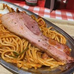 スパゲッティーのパンチョ - ▪️ナポリタンメガ盛(600g)¥890
            　※並400g、大盛り500g、メガ600g迄
            　　セレクト可能
            ▪️王道セット¥420(ベーコン&目玉焼き)
            　※キャッシュレス決済可