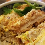 銀座 木屋 - かつの表情など。