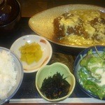 Sakahogara Ten Kawaramachigojouten - チキンカツ玉子あんかけ定食