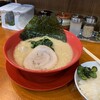 横浜家系ラーメン 赤家 粉浜西店