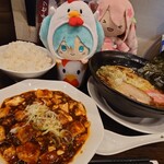 bamminshukachuukagembu - 朱雀セット920
                        半麻婆(3色日替り/赤)＆ライス＆なつかし醤油麺