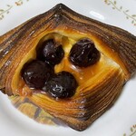 ブーランジェリー スドウ - ダークチェリーが効いたオーソドックスなデニッシュ！