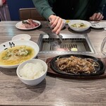 焼肉&手打ち冷麺 二郎 柳橋店 - 