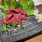 川反 日なた - 馬刺し3点盛り、赤身、ハツ、フタエコ