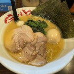 横浜家系ラーメン 吟家 旭店 - 