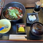 Tenkara - 飛騨牛ローストビーフ丼、1,700円